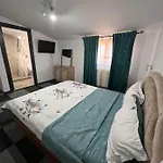 Alemary Guest house Navodari